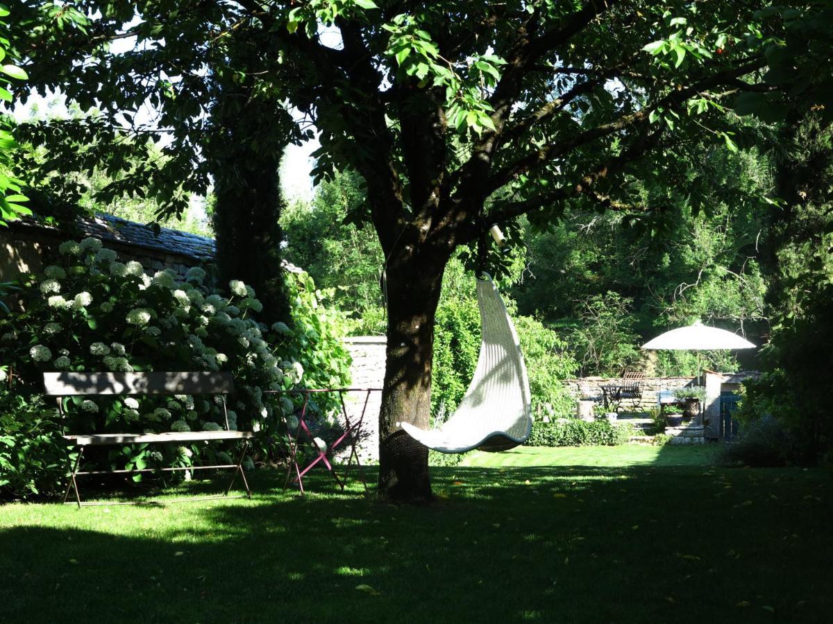 Le Jardin De Gustave Acomodação com café da manhã Ornans Exterior foto